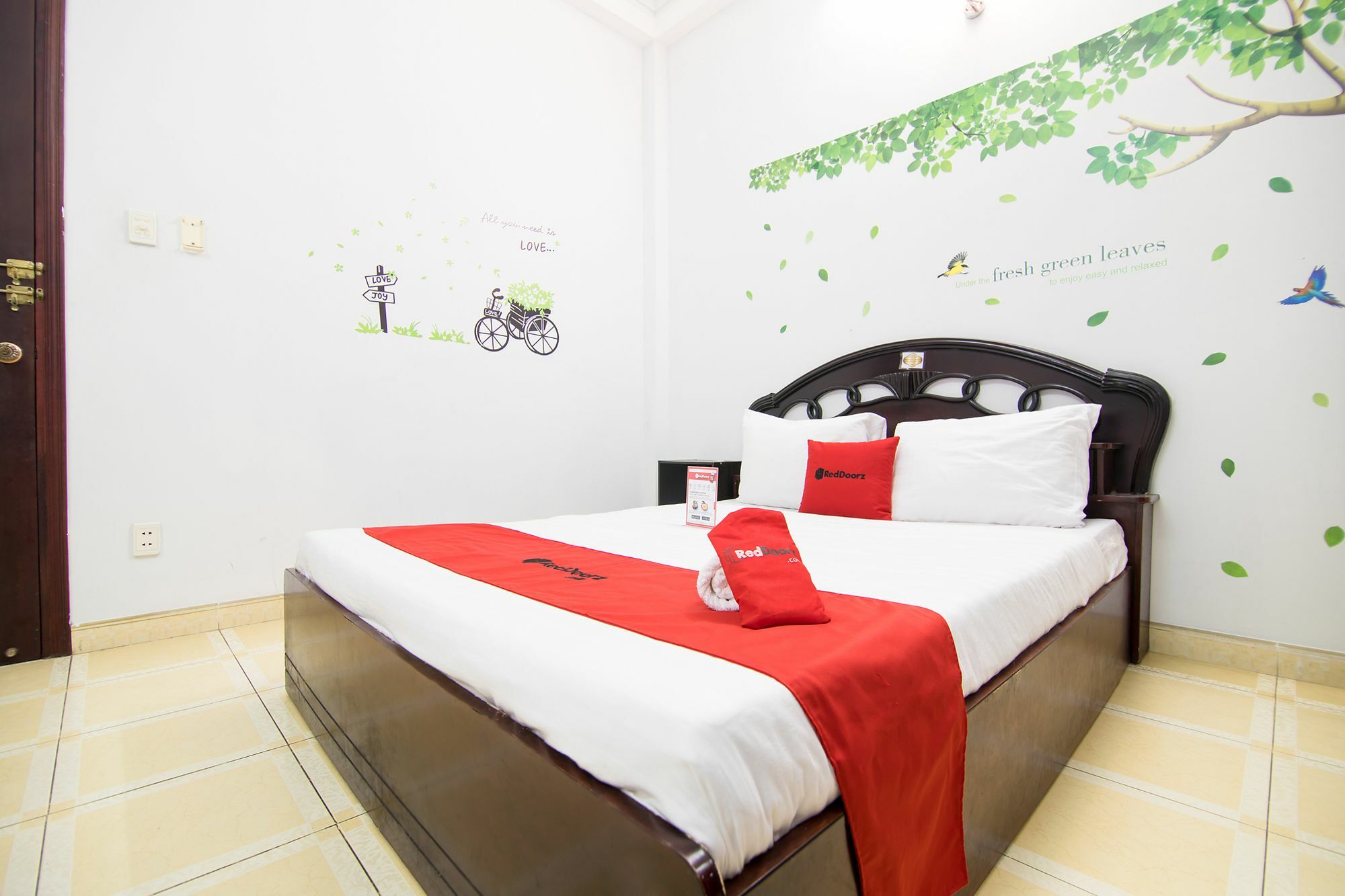 Reddoorz Near Pico Plaza Cong Hoa 호텔 호치민 외부 사진