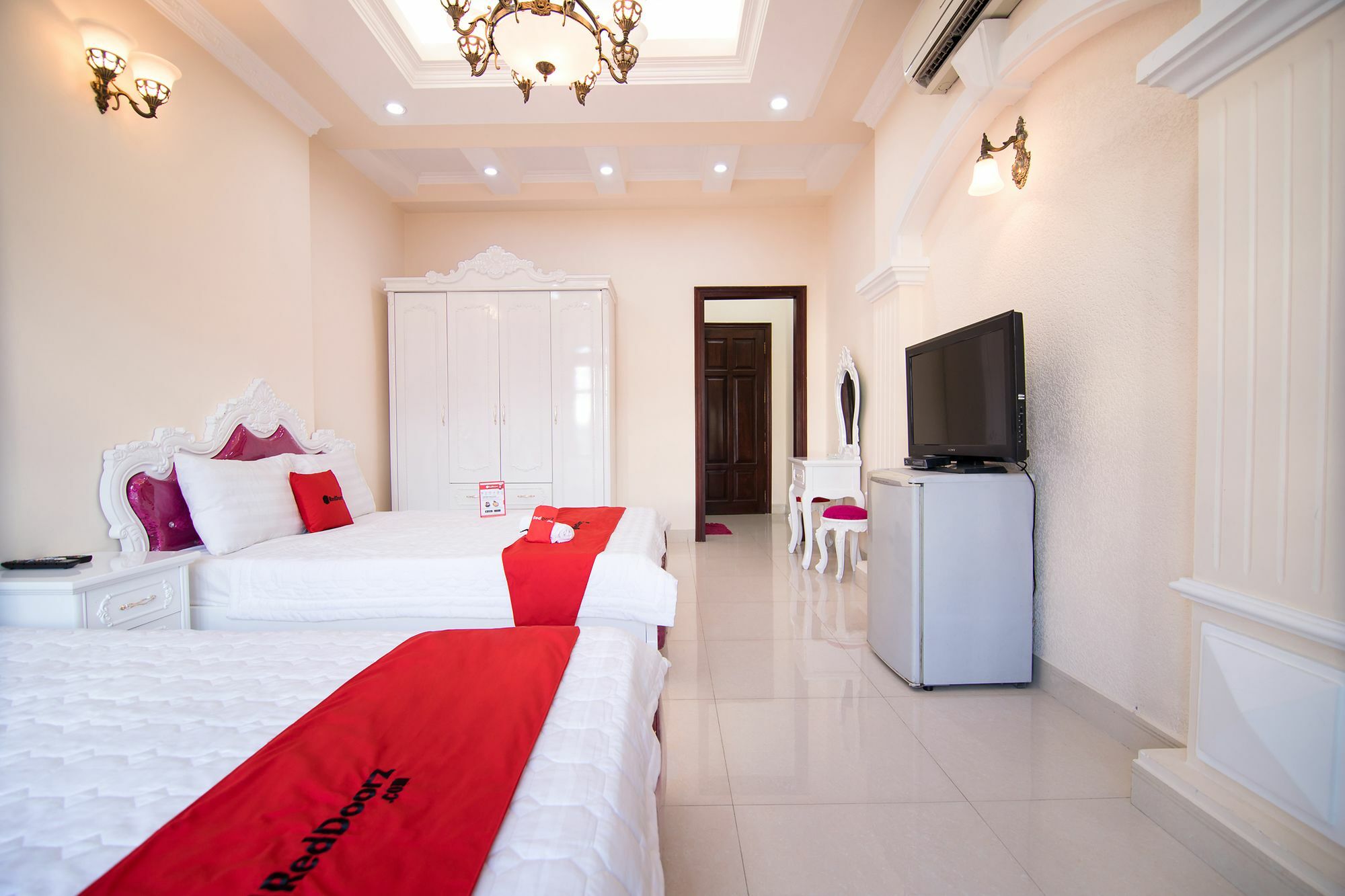 Reddoorz Near Pico Plaza Cong Hoa 호텔 호치민 외부 사진