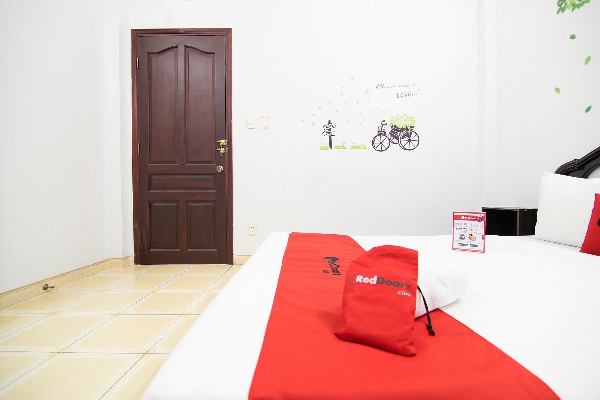 Reddoorz Near Pico Plaza Cong Hoa 호텔 호치민 외부 사진