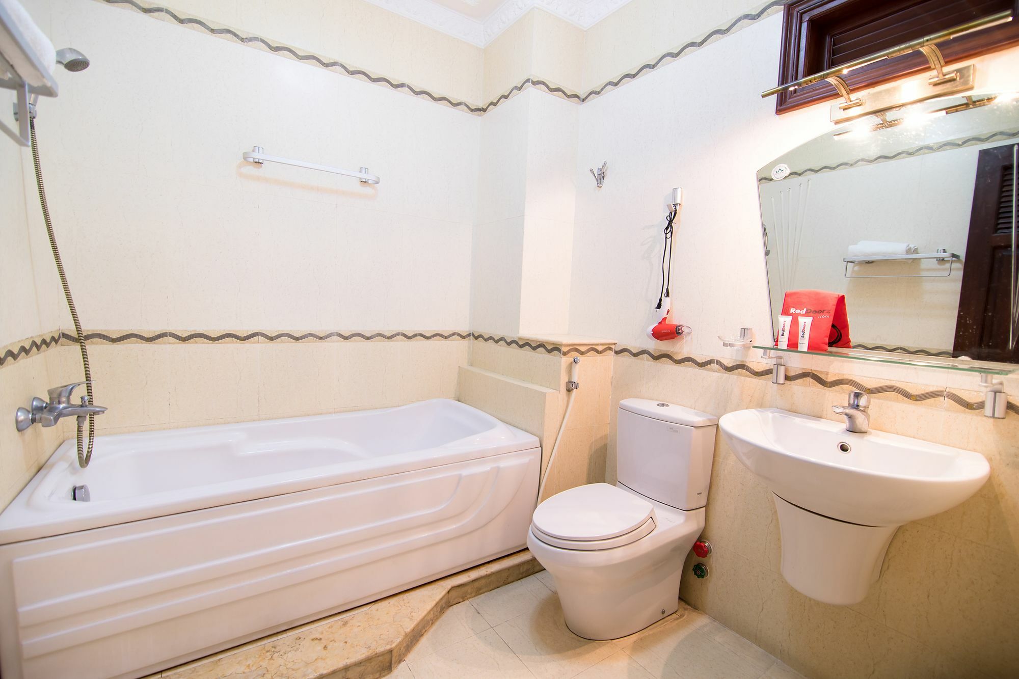 Reddoorz Near Pico Plaza Cong Hoa 호텔 호치민 외부 사진