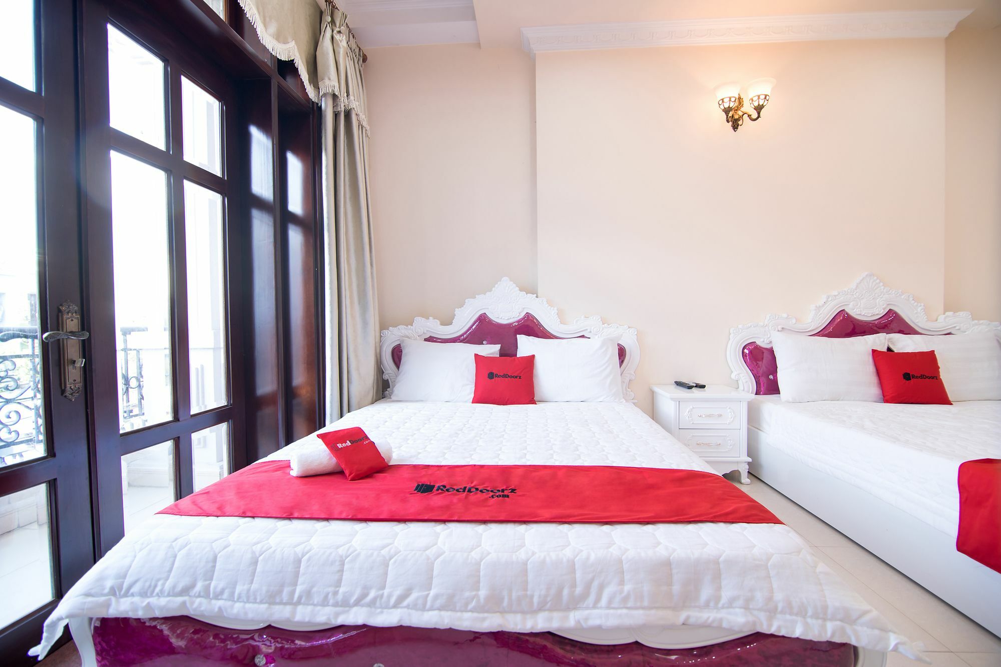 Reddoorz Near Pico Plaza Cong Hoa 호텔 호치민 외부 사진