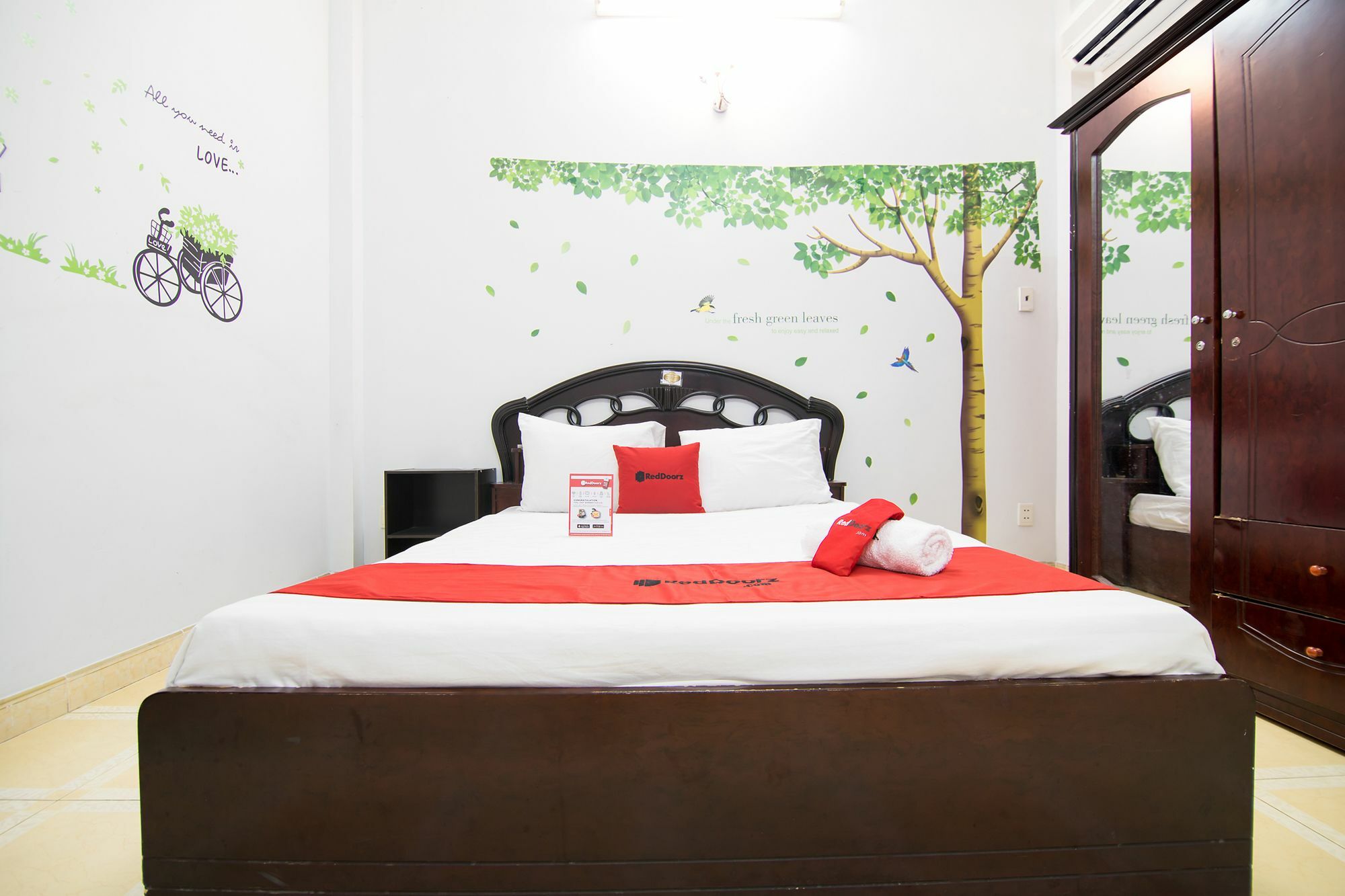 Reddoorz Near Pico Plaza Cong Hoa 호텔 호치민 외부 사진